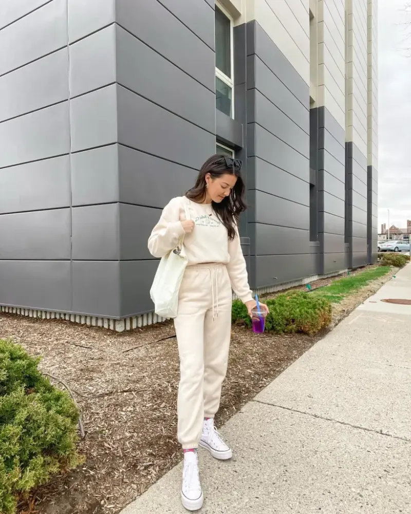 Cream Matching Sweatsuit with White Converse
