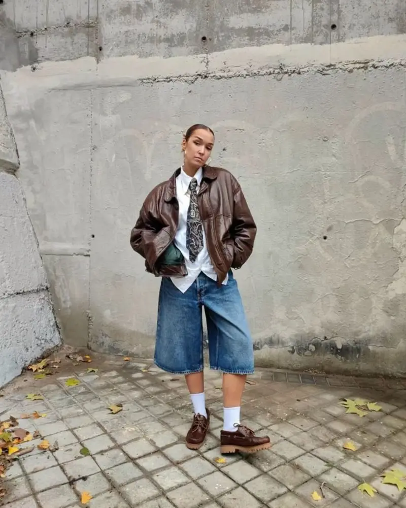  Leather Bomber + Paisley Tie + Denim Shorts Pull
