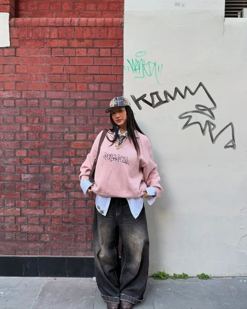 Pink Knit Sweater + Acid-Wash Baggy Jeans