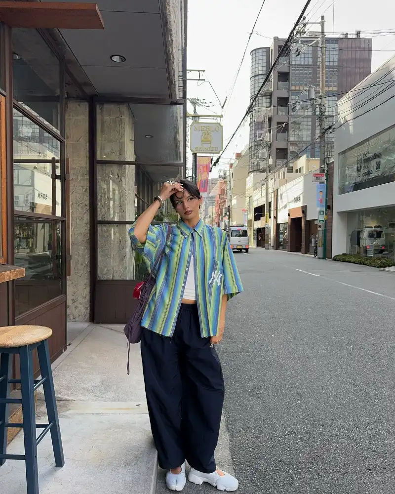  Striped Shirt + Black Wide Pants 