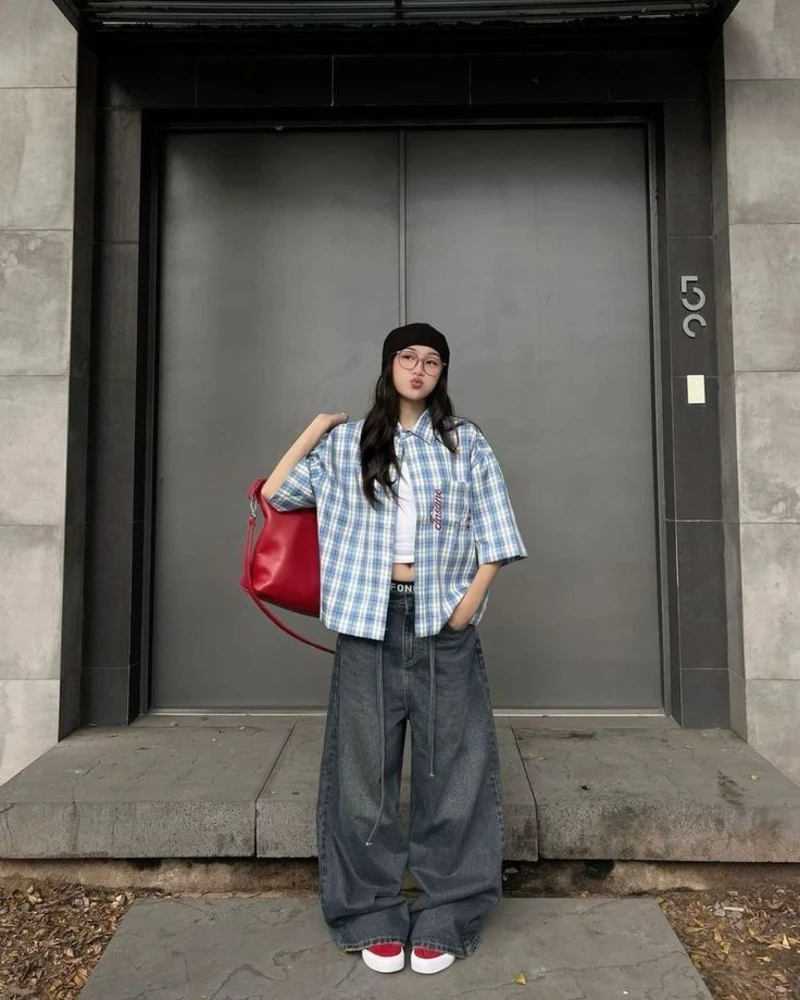 The Plaid Shirt + Baggy Jeans Combo 