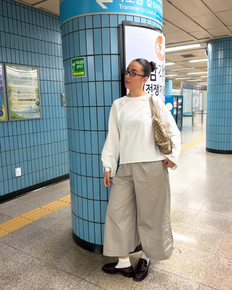 White Top, Wide Trousers, Zero Fuss