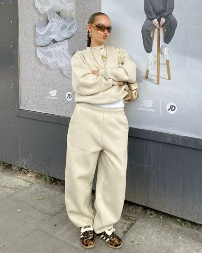  All-Cream Sweatsuit with Leopard Sneakers