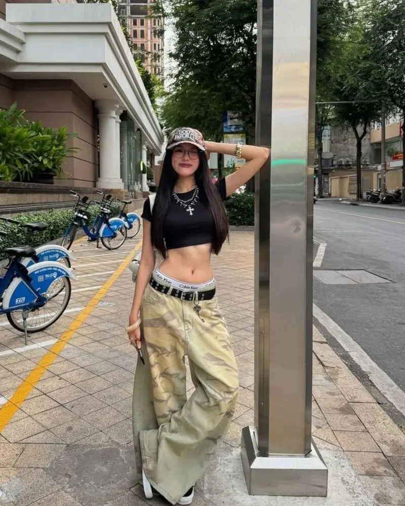 Black Crop Tee & Khaki Cargo Pants