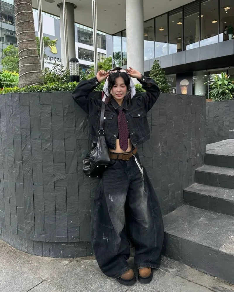 Cropped Denim Jacket + Tie + Wide-Leg Jeans