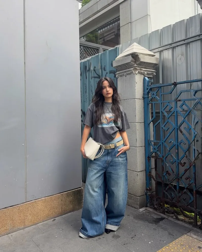 Cropped Graphic Tee and Belted Wide-Leg Denim