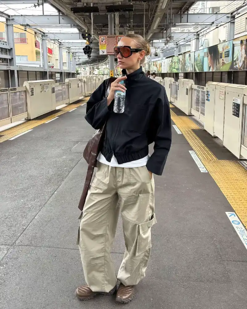 Cropped Jacket, Tee & Khaki Cargo Pants