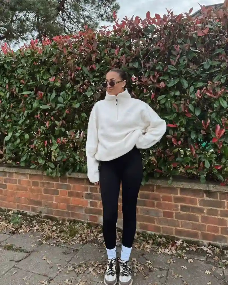 Fleece Pullover & Black Leggings