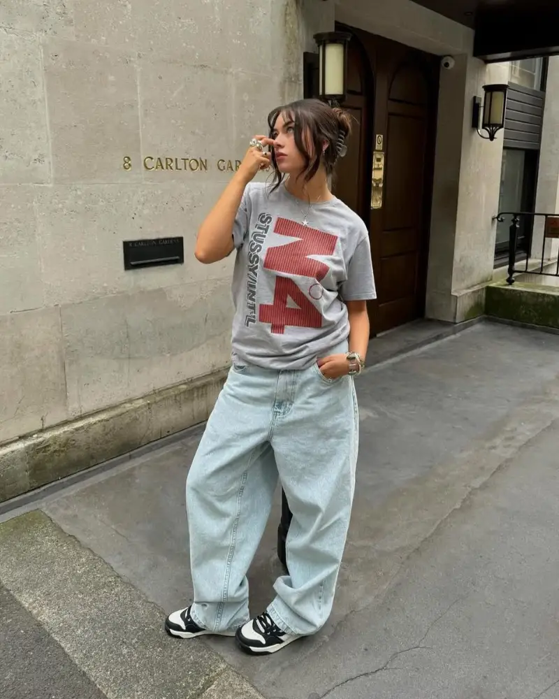 Graphic Tee & Baggy Jeans