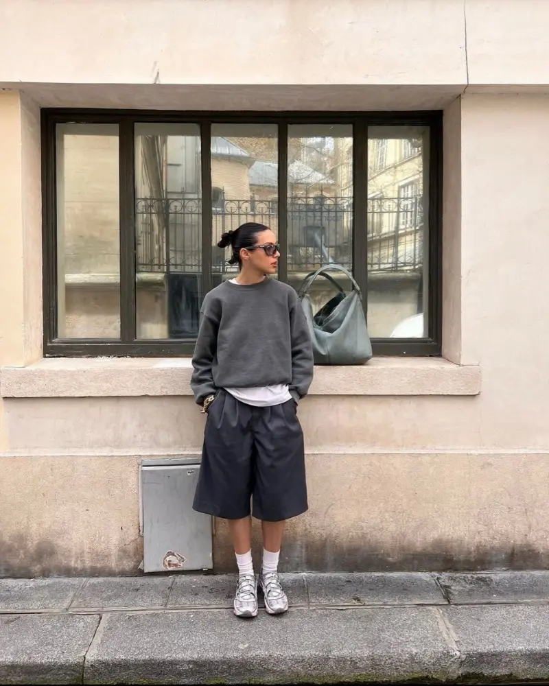  Grey Sweatshirt, Charcoal Wide Shorts