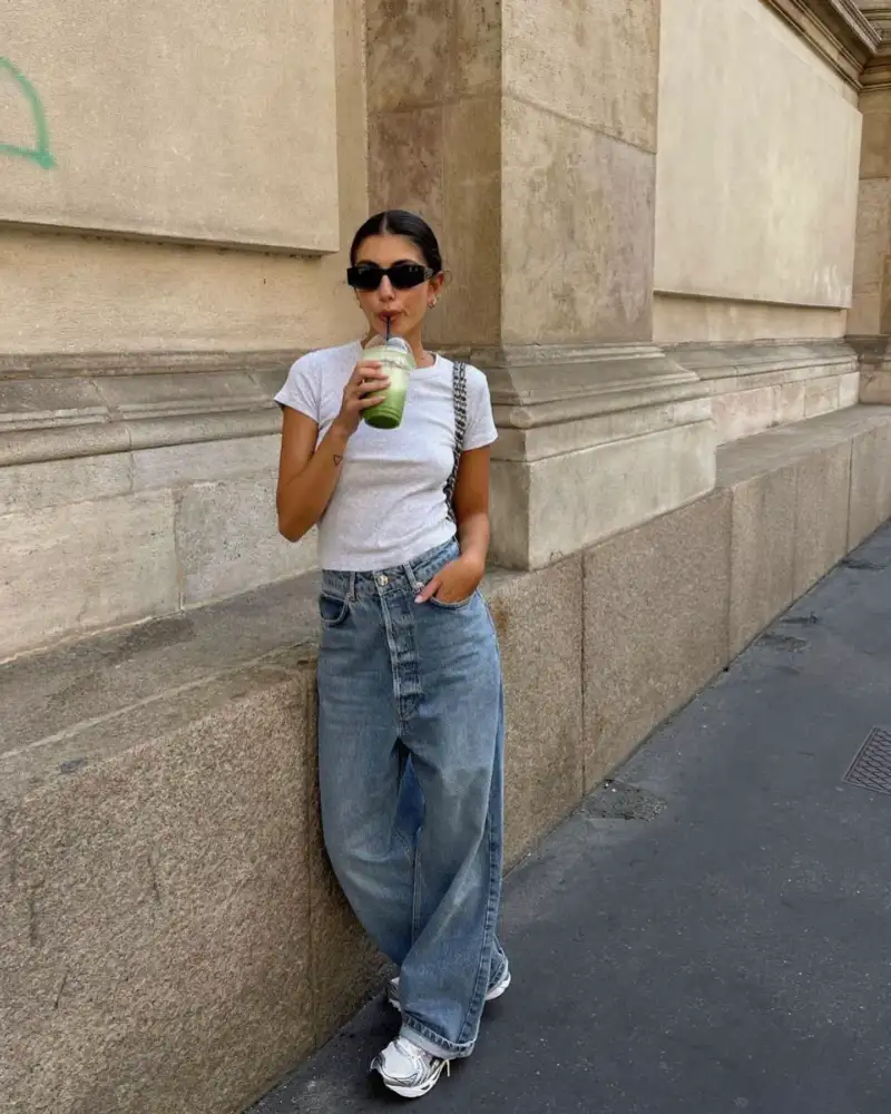 Grey Tee & Slouchy Wide-Leg Jeans