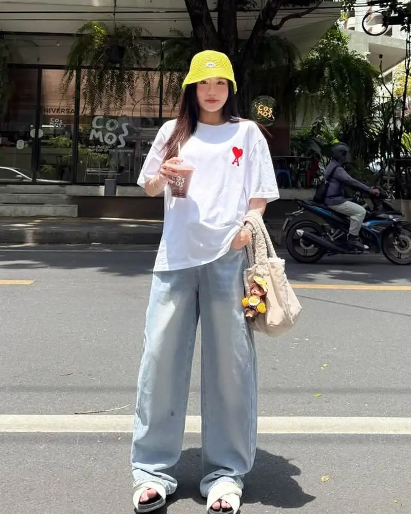 Heart Graphic Tee & Light Wash Wide Jeans