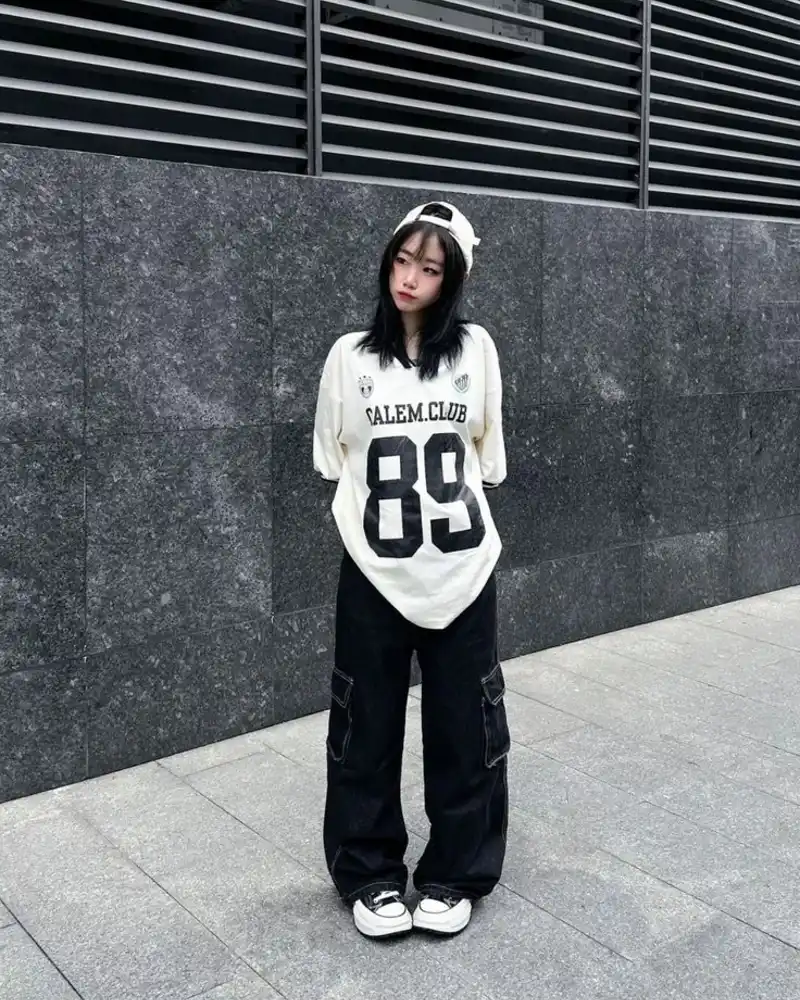 Oversized Graphic Tee & Cargo Denim
