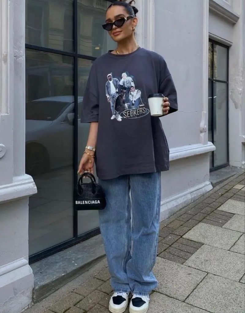 Oversized Graphic Tee + Straight-Leg Denim