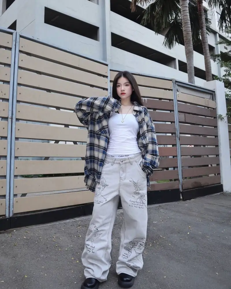 Plaid Flannel & Graphic Wide Jeans