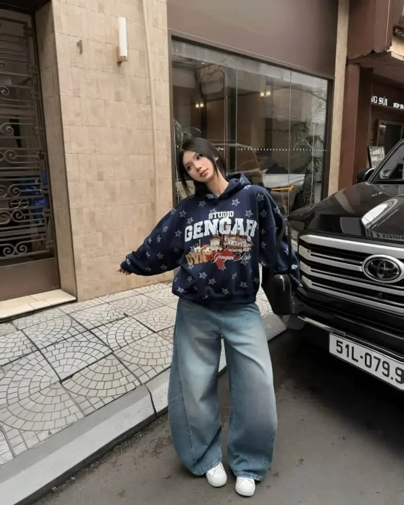 Star-Print Hoodie Paired with Light Wash Denim