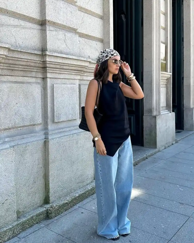 Black Top & Light Wash Denim