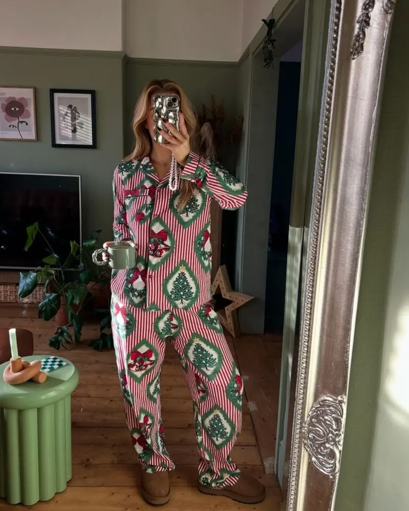Christmas Print Pajamas With Slippers