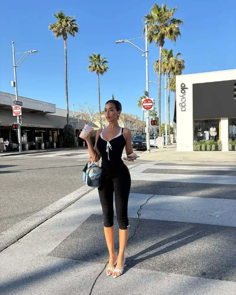 Cropped Leggings & Tie-Front Tank