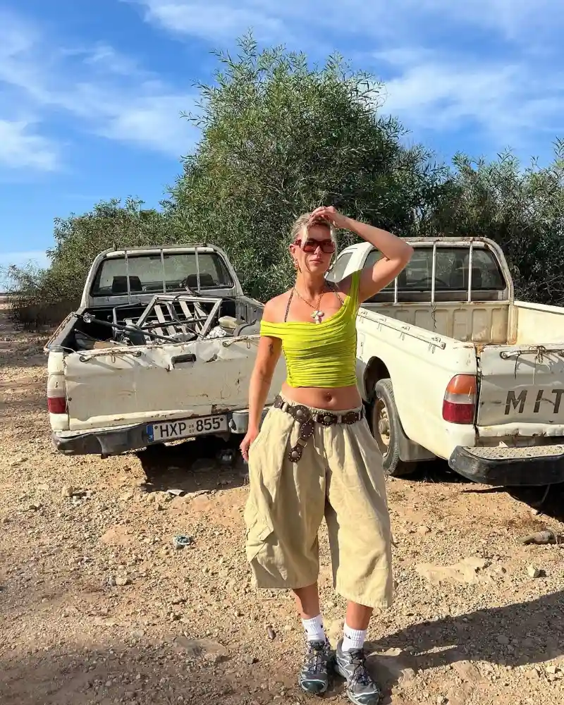  Neon Top + Khaki Cropped Pants