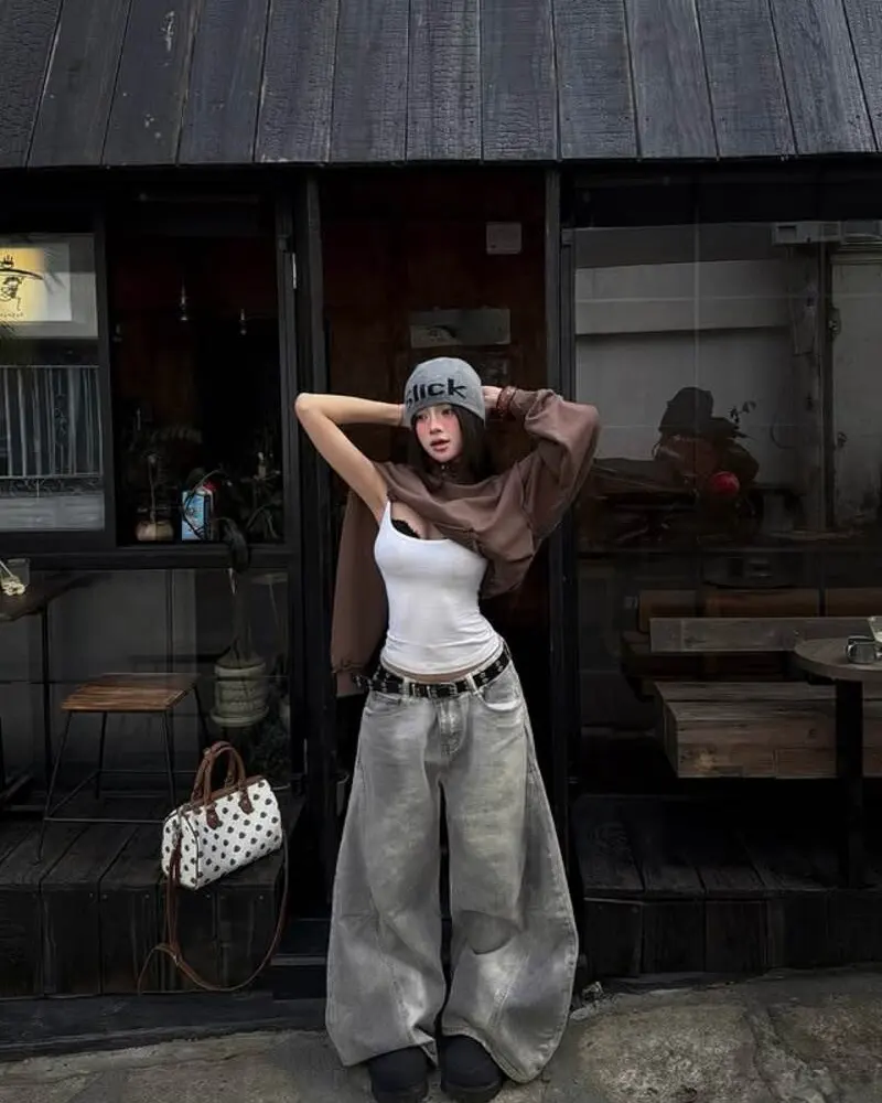 Oversized Cardigan and Statement-Belt Denim