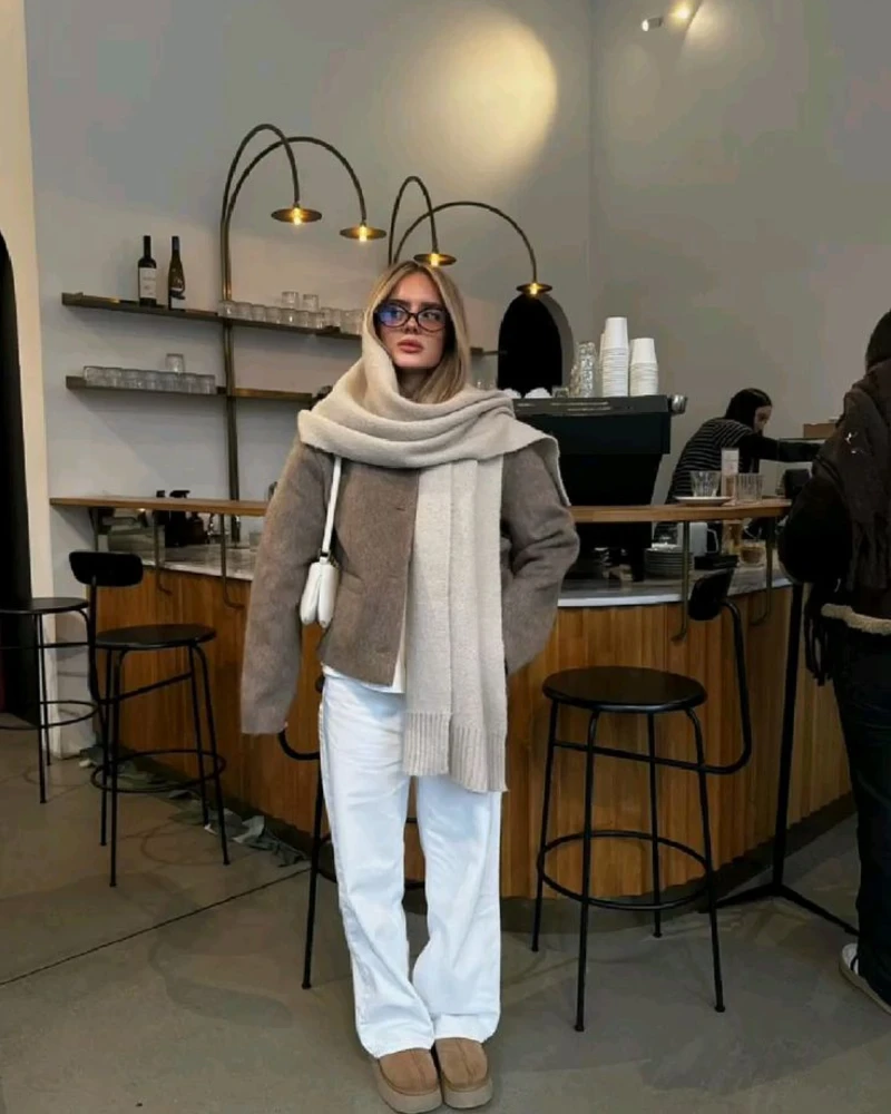 Oversized Cardigan with White Straight-Leg Pants