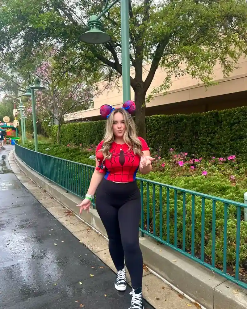 Spider-Man Leggings Look
