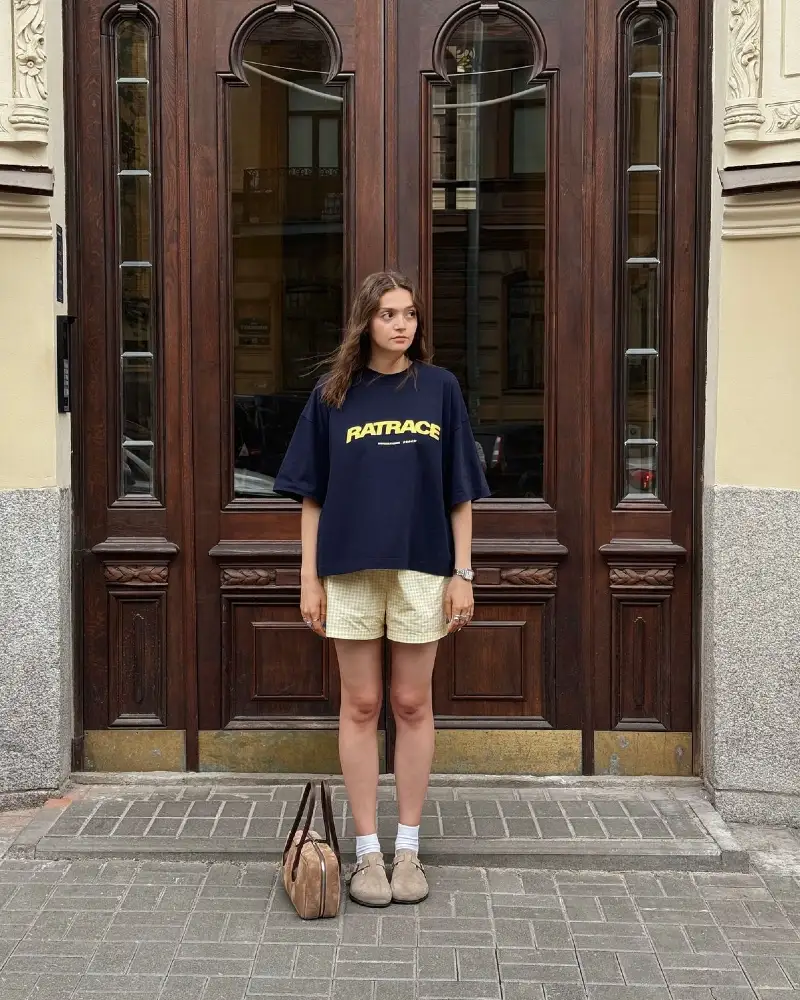 What to Wear for a Summer Streetwear Look That Stays Cool: A Complete Guide to Breathable Fabrics, Fits, and Accessories