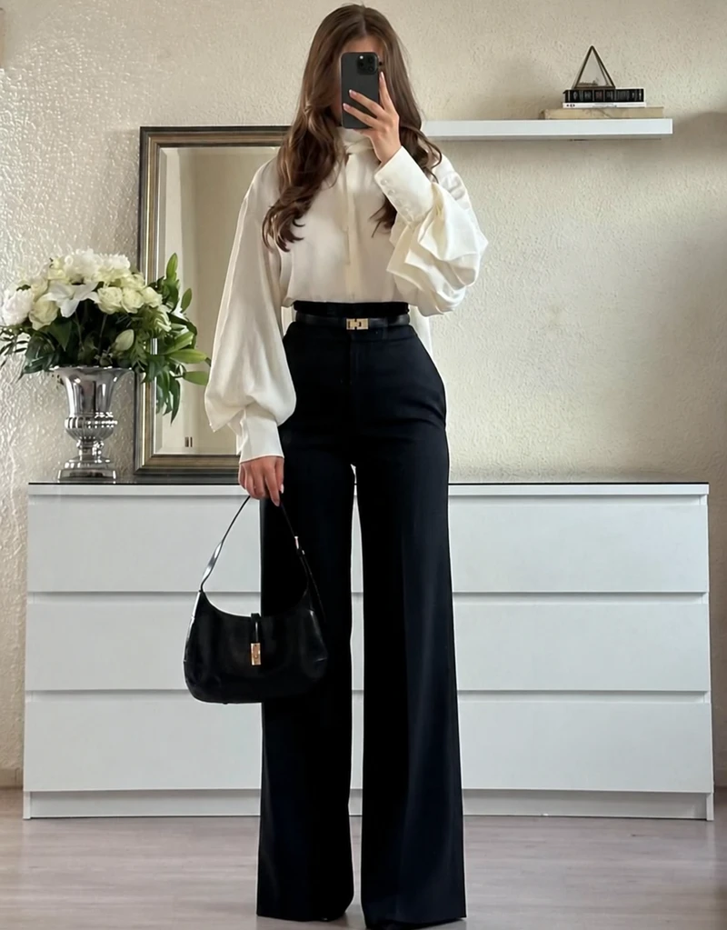 Blouse With High-Waisted Trousers
