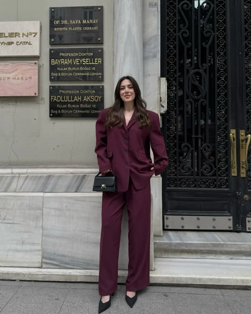  Burgundy Blazer With Wide-Leg Trousers