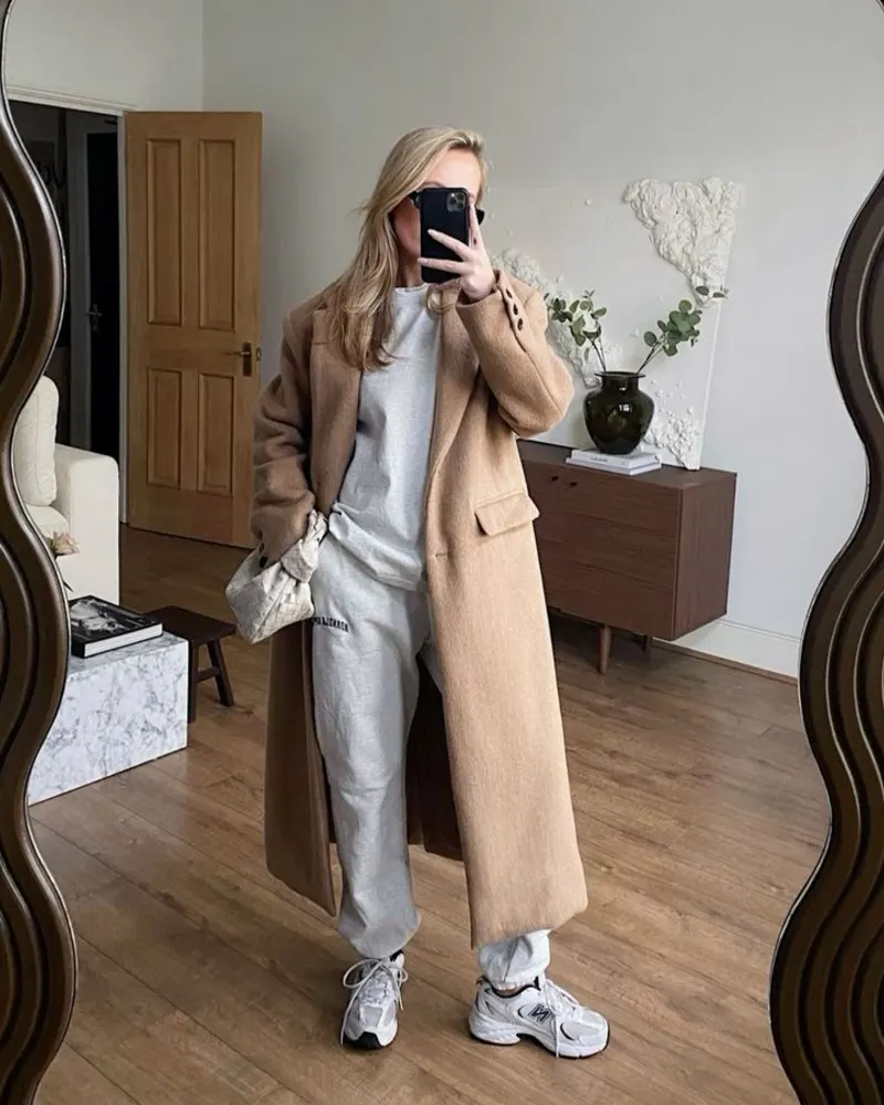  Long Wool Coat With Gray Joggers