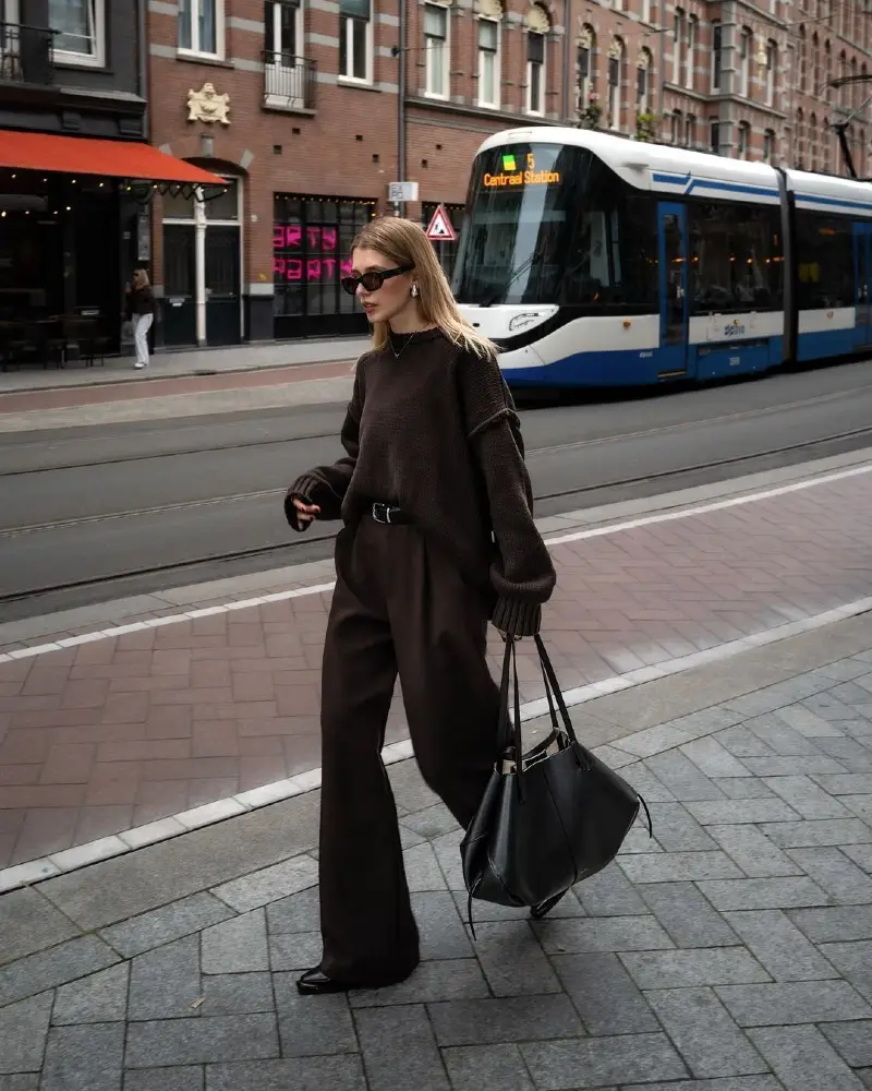 Monochrome Brown Streetwear