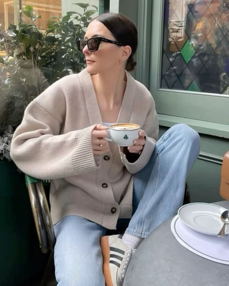 What Makes a Coffee Date Outfit Feel Relaxed Yet Stylish